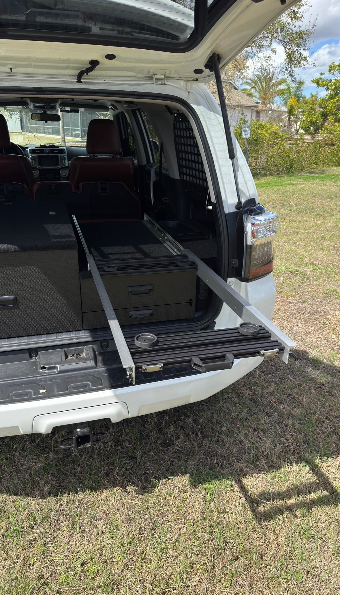 Low-Profile Fridge Slide